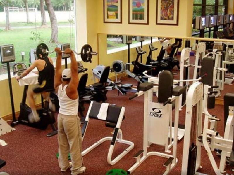 Miri Marriott Resort&Spa Exterior foto A typical gym